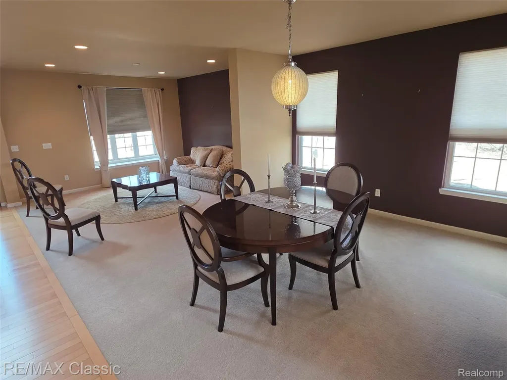 14215 Red Oak Drive Van Buren Charter Township MI 48111