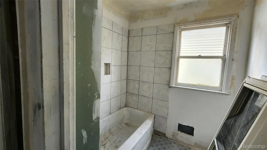 11741 Whithorn Street Detroit City MI 48205