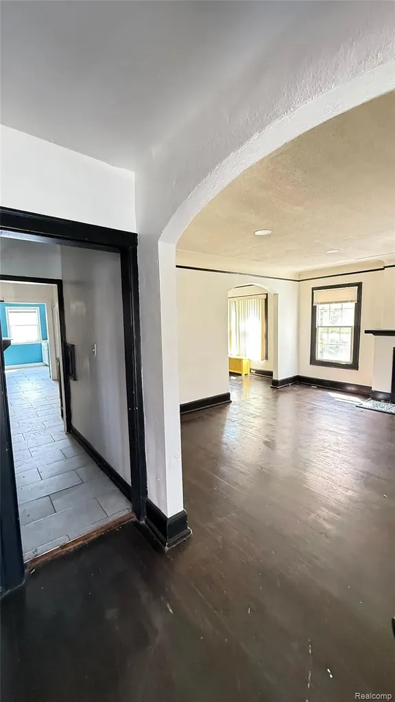 3211 Leslie Street Detroit City MI 48238