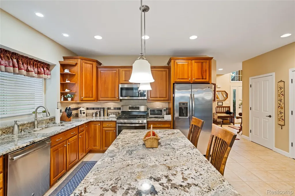 945 Saint James Park Avenue Monroe Charter Township MI 48161