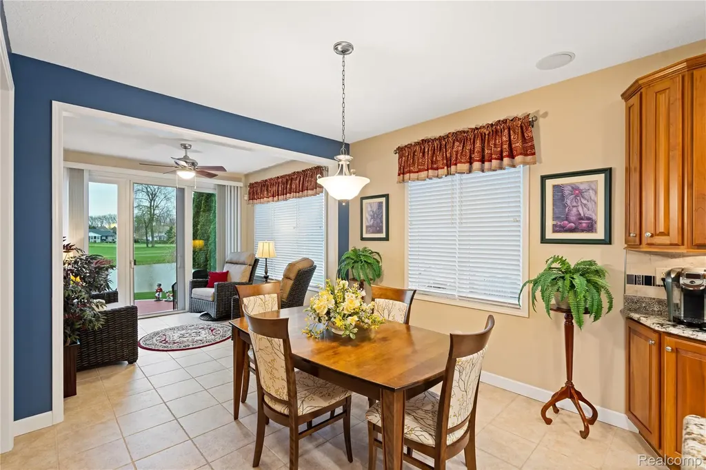945 Saint James Park Avenue Monroe Charter Township MI 48161