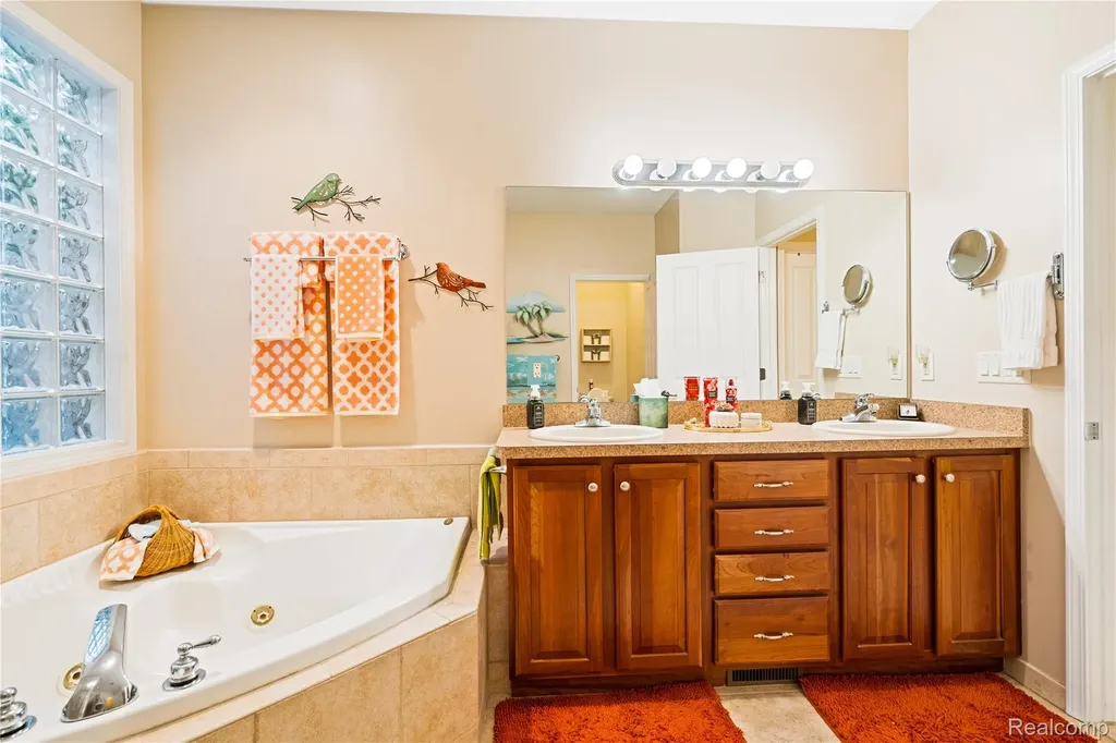 945 Saint James Park Avenue Monroe Charter Township MI 48161
