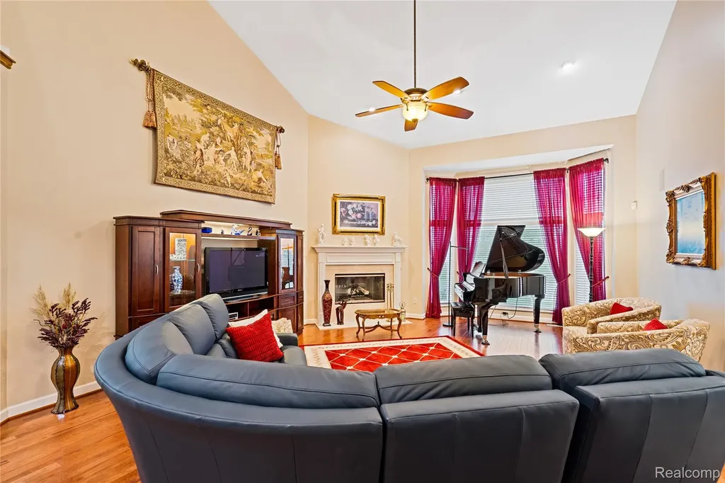 945 Saint James Park Avenue Monroe Charter Township MI 48161