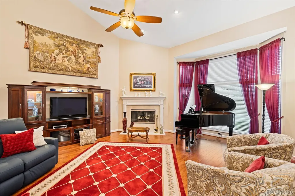 945 Saint James Park Avenue Monroe Charter Township MI 48161