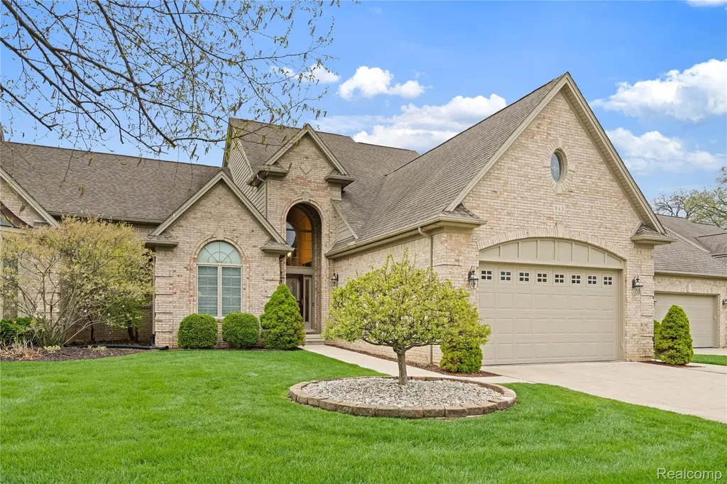 945 Saint James Park Avenue Monroe Charter Township MI 48161