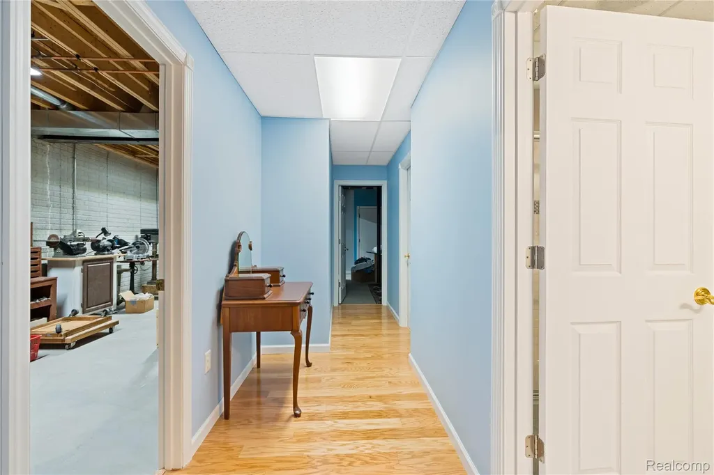 945 Saint James Park Avenue Monroe Charter Township MI 48161