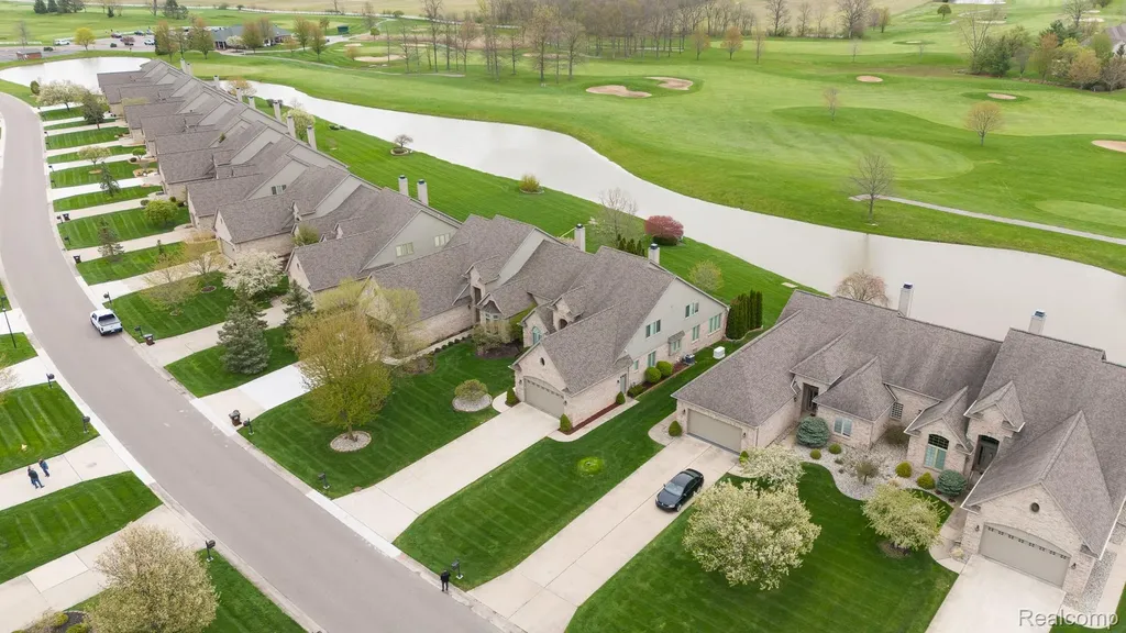 945 Saint James Park Avenue Monroe Charter Township MI 48161