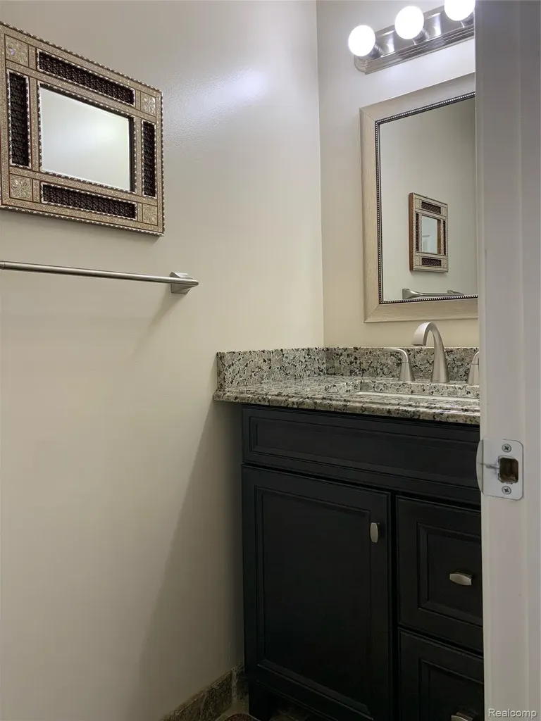 46721 Peach Grove Macomb Township MI 48044