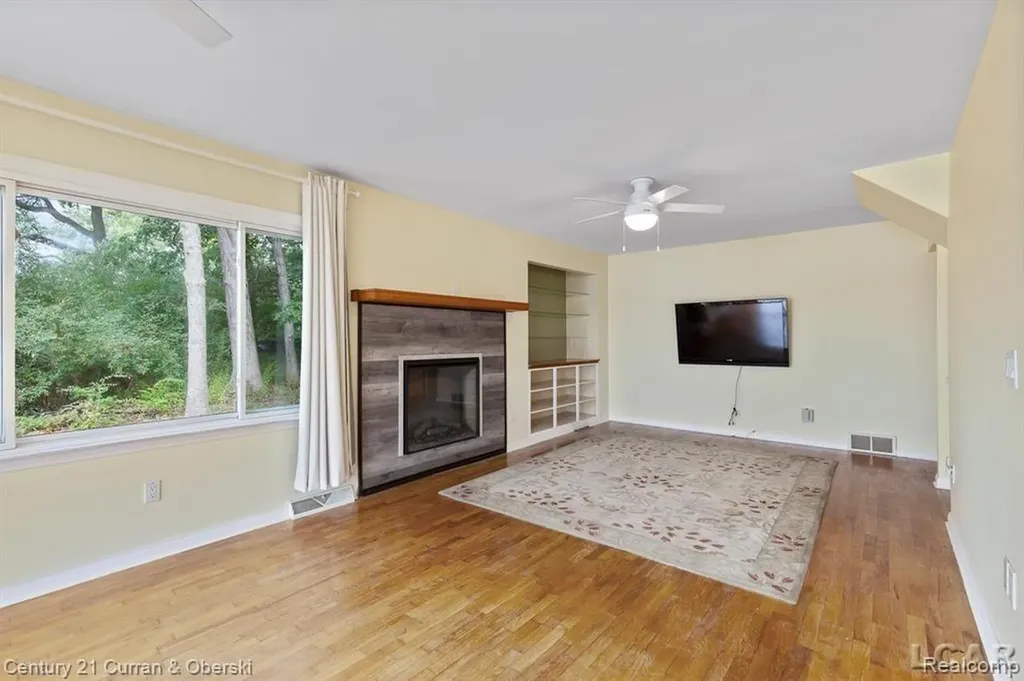 117 Studer Drive Leoni Township MI 49240