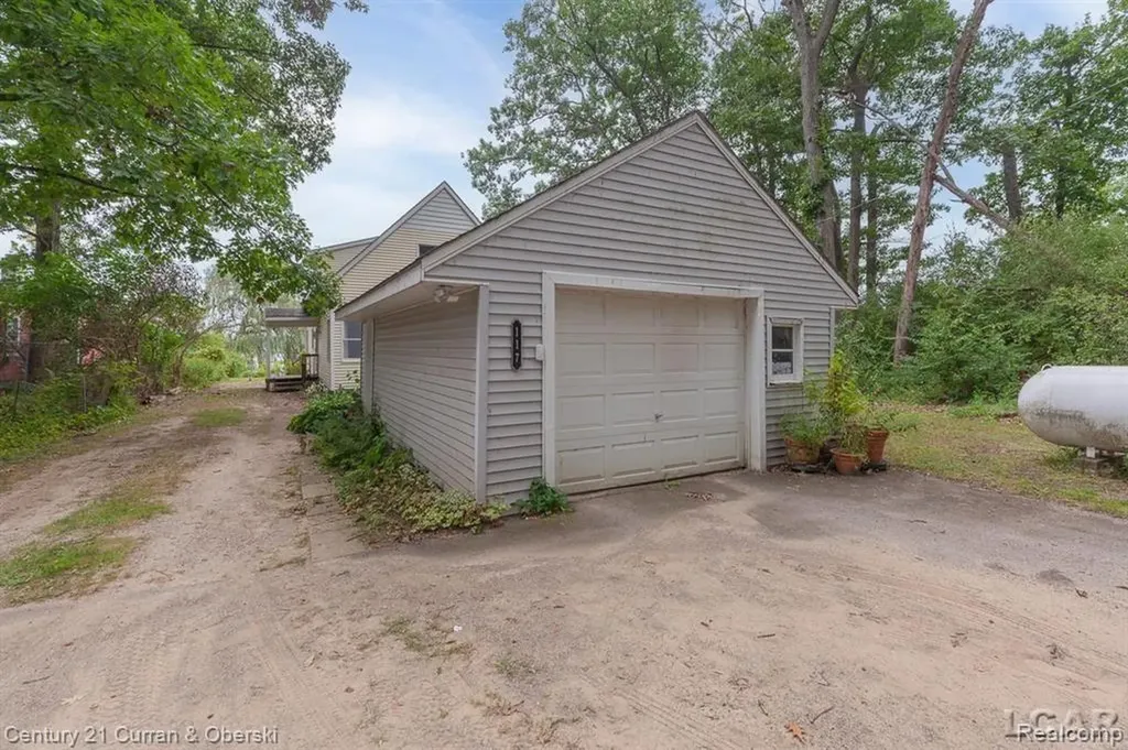 117 Studer Drive Leoni Township MI 49240