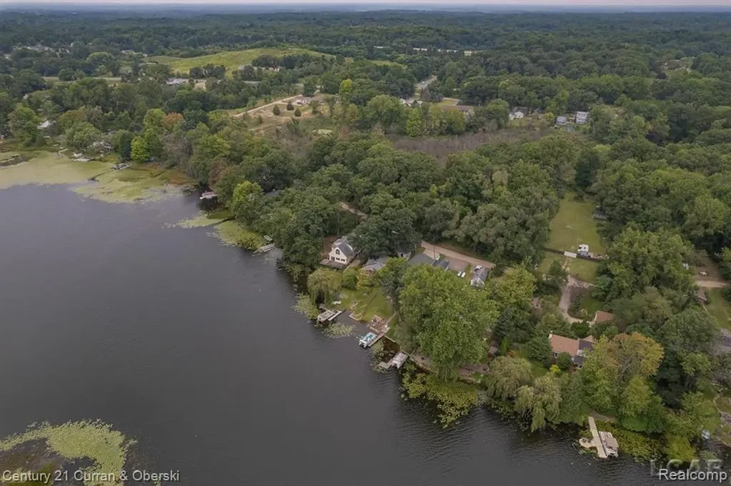 117 Studer Drive Leoni Township MI 49240