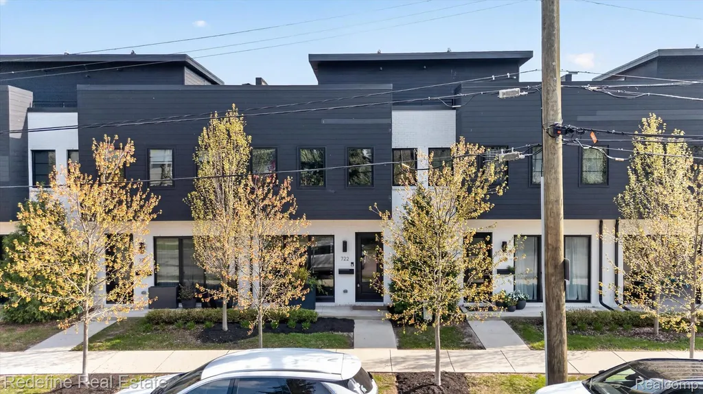 722 E Parent Avenue Royal Oak City MI 48067