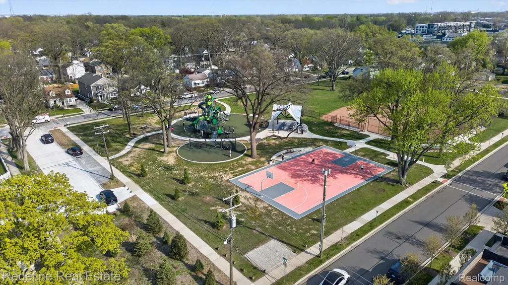 722 E Parent Avenue Royal Oak City MI 48067