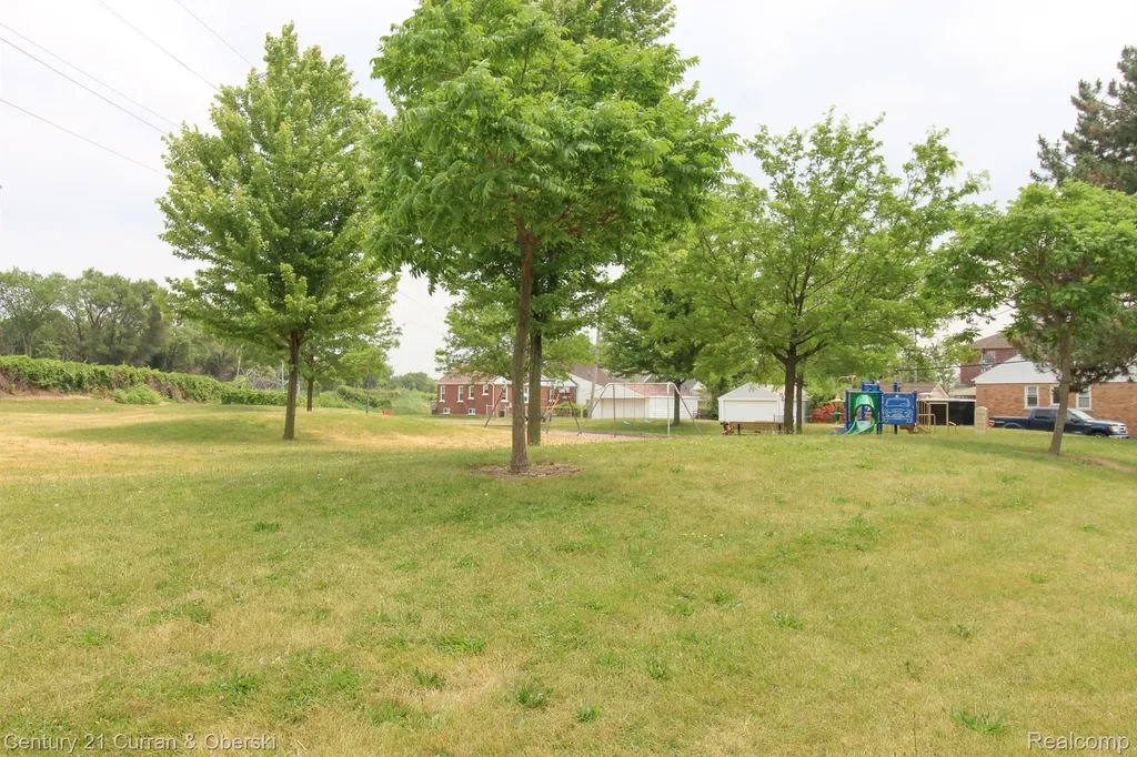 5861 Bingham Street Dearborn City MI 48126