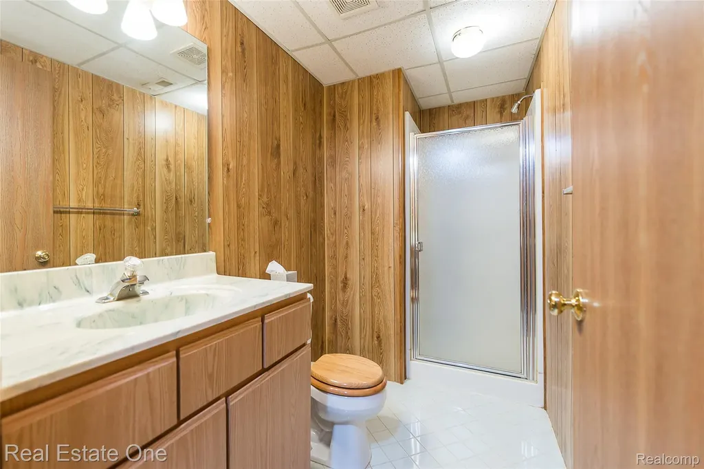 61960 Arlington South Lyon City MI 48178