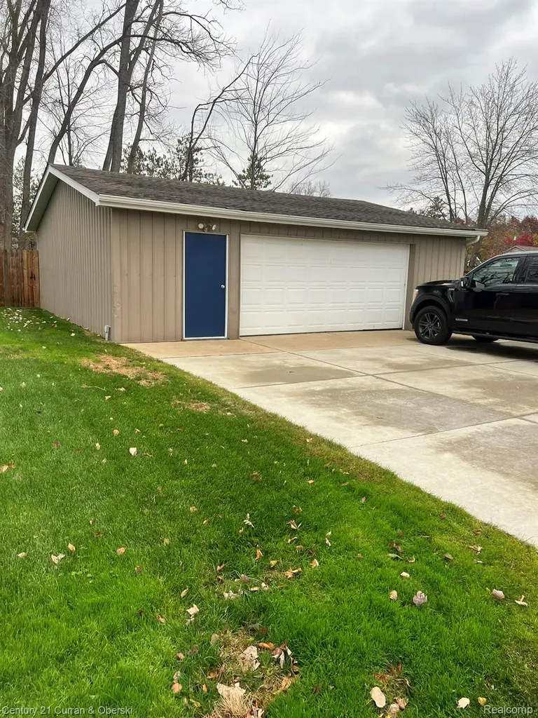 8065 S Portage Road Jackson City MI 49201