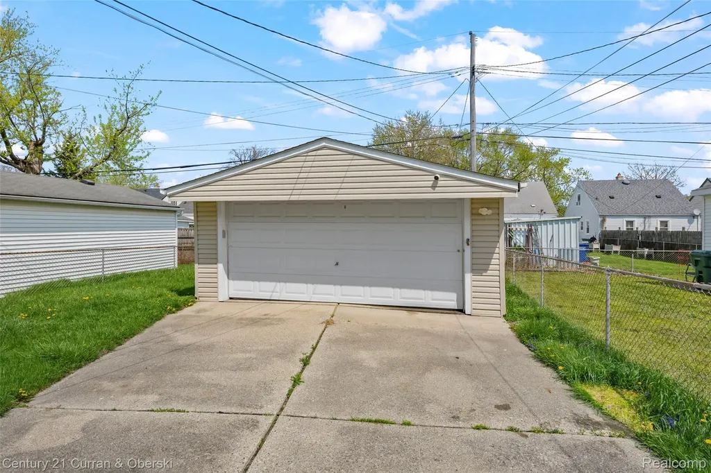 2324 Minnie Street Lincoln Park City MI 48146