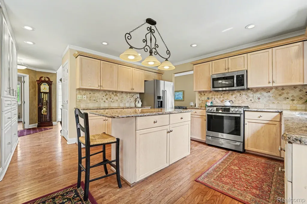 23939 Stony Creek Drive Farmington Hills City MI 48336