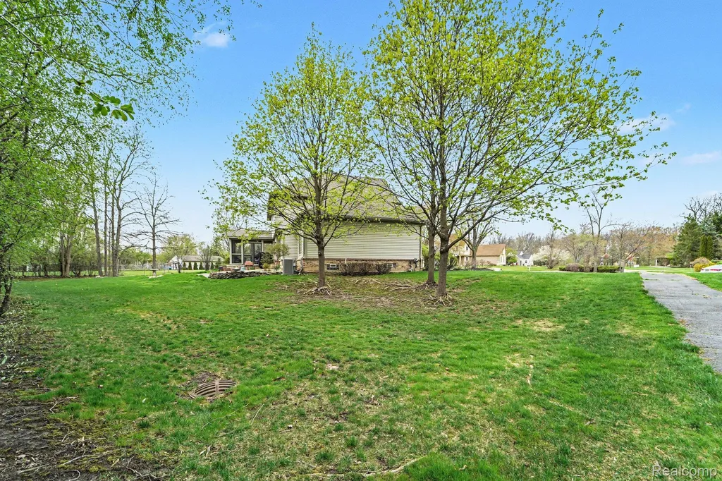 23939 Stony Creek Drive Farmington Hills City MI 48336