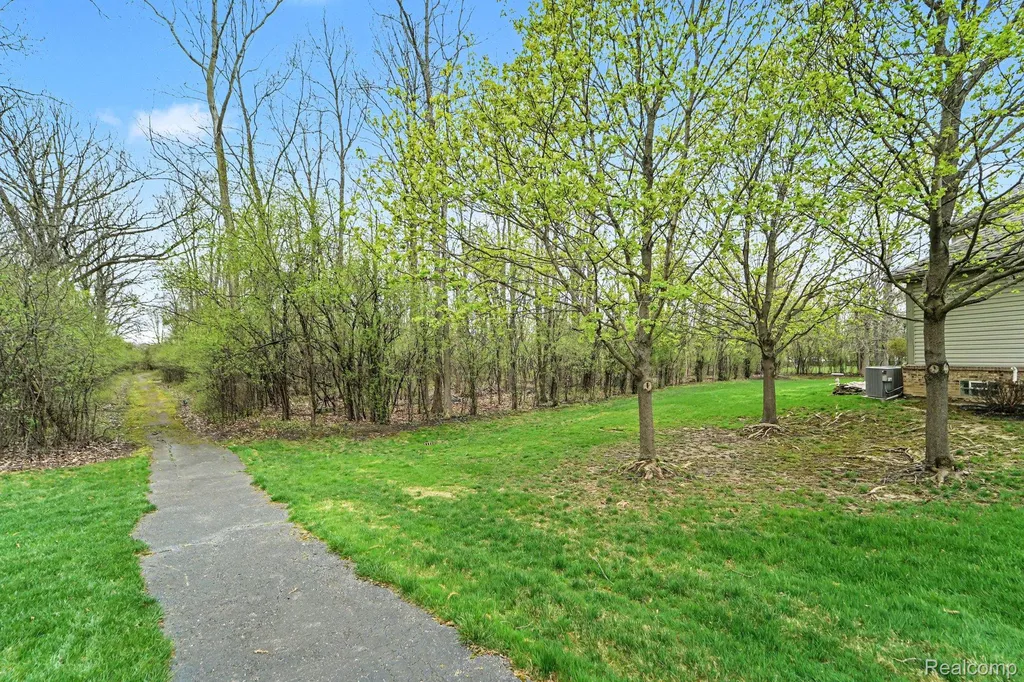 23939 Stony Creek Drive Farmington Hills City MI 48336