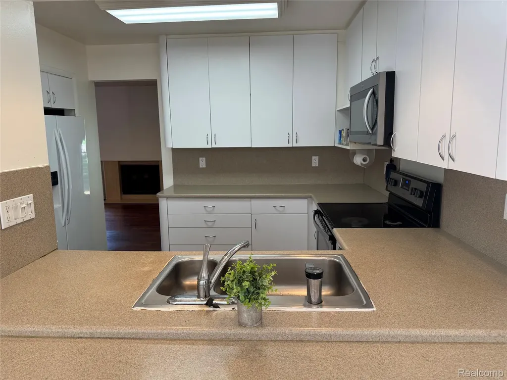 5216 Brett Court West Bloomfield Charter Township MI 48322