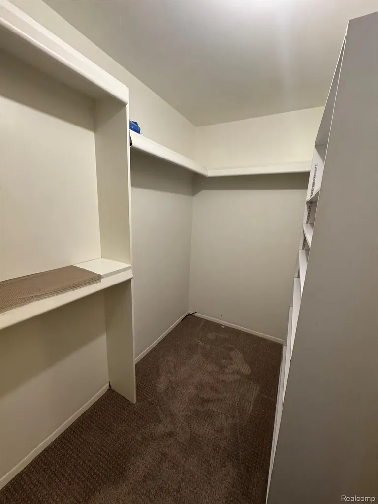 5216 Brett Court West Bloomfield Charter Township MI 48322