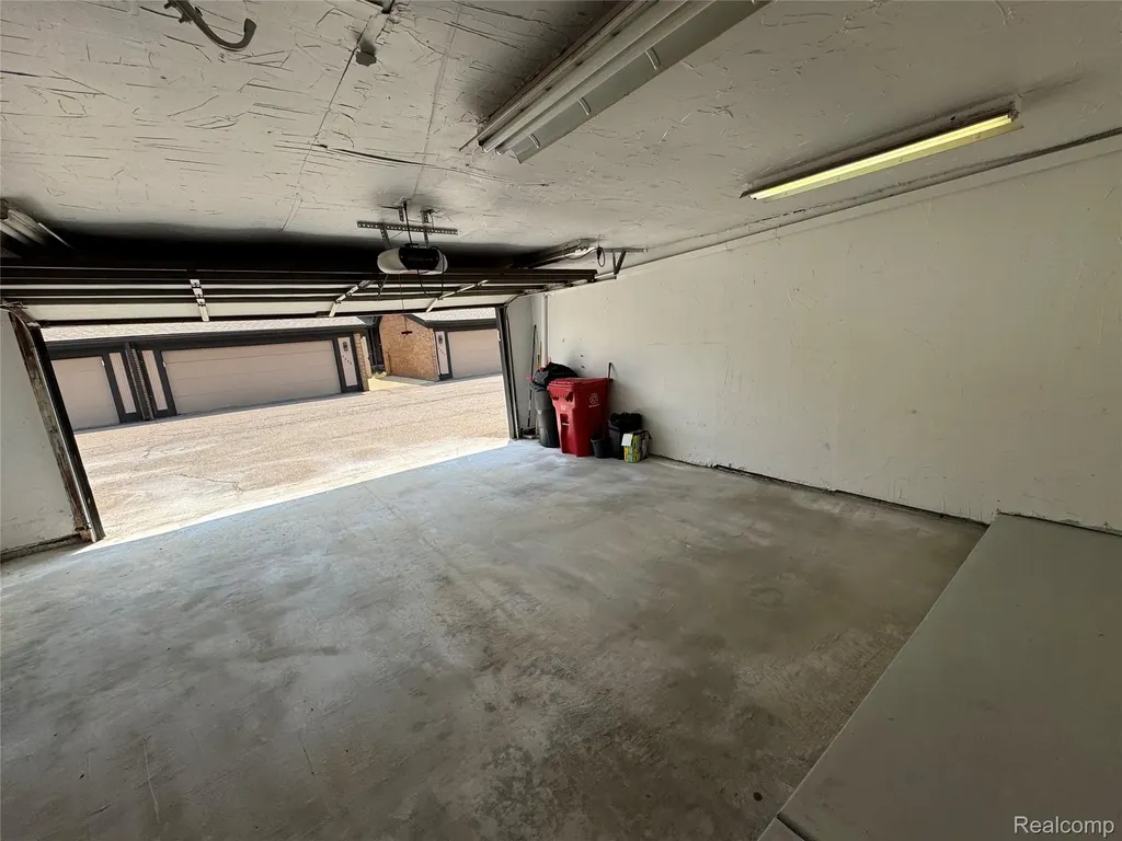 5216 Brett Court West Bloomfield Charter Township MI 48322