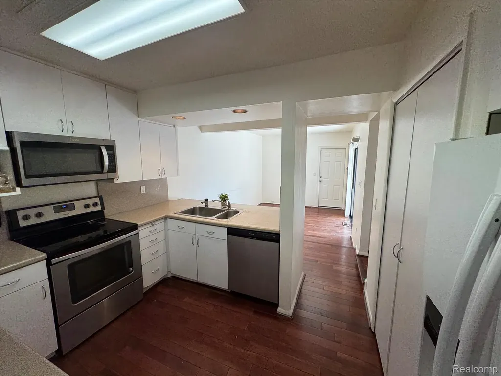 5216 Brett Court West Bloomfield Charter Township MI 48322