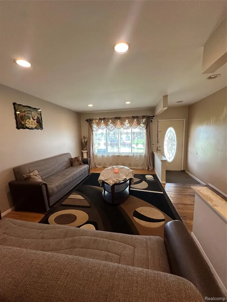 3478 Lancaster Drive Sterling Heights City MI 48310