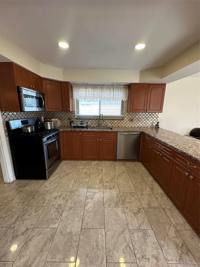 3478 Lancaster Drive Sterling Heights City MI 48310