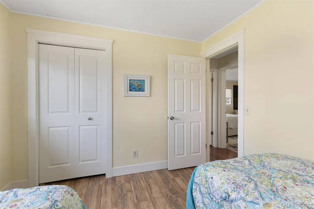 2343 Huff Place Highland Charter Township MI 48356