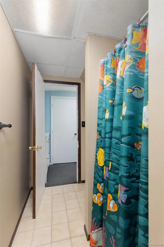 2343 Huff Place Highland Charter Township MI 48356