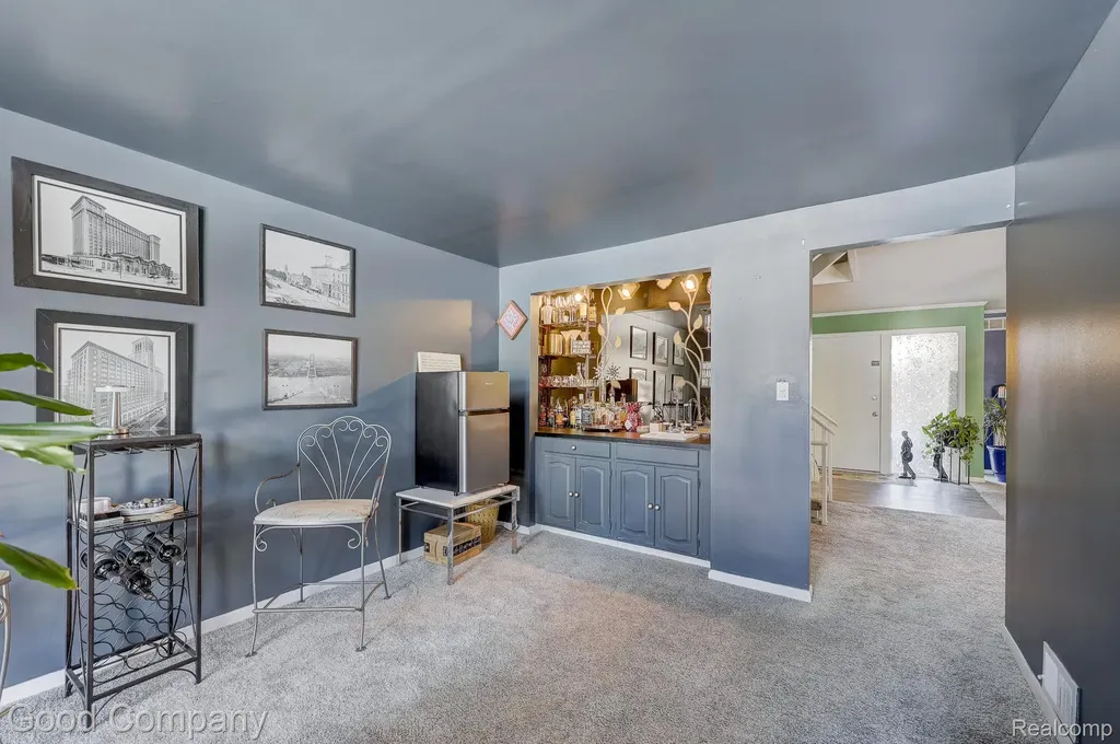 7105 Pebble Park Drive West Bloomfield Charter Township MI 48322