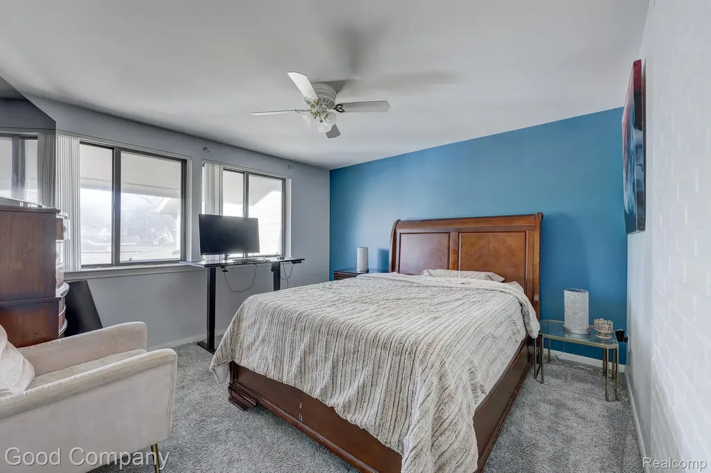 7105 Pebble Park Drive West Bloomfield Charter Township MI 48322