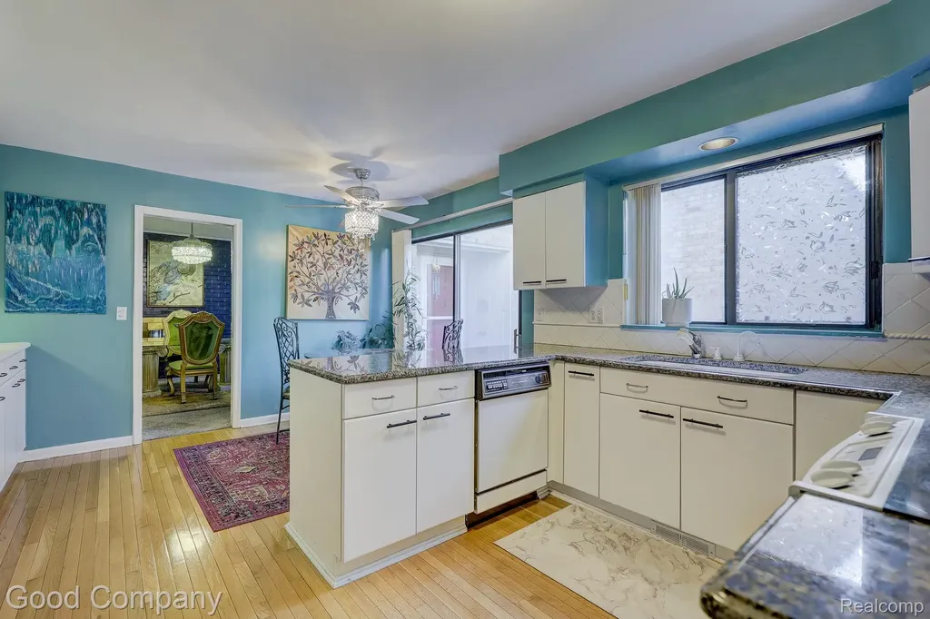7105 Pebble Park Drive West Bloomfield Charter Township MI 48322