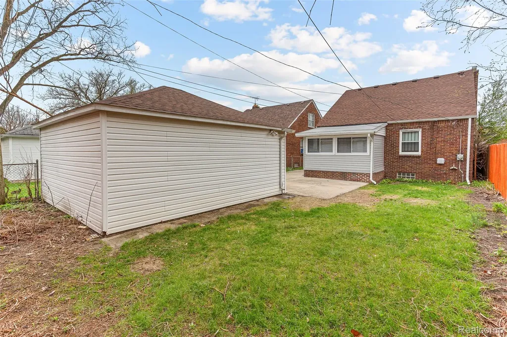 17548 Freeland Street Detroit City MI 48235