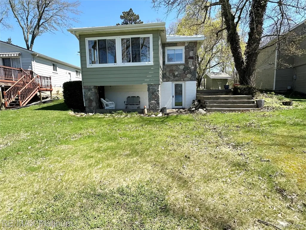 7043 Big Trail Road Rose Township MI 48442