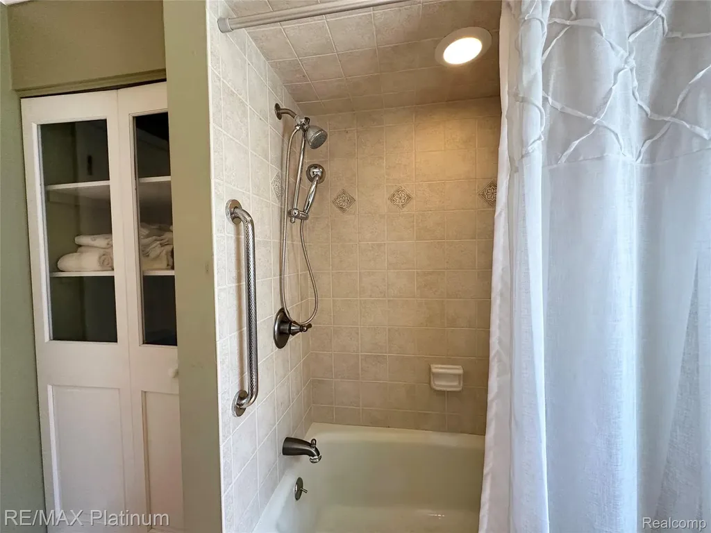 7043 Big Trail Road Rose Township MI 48442