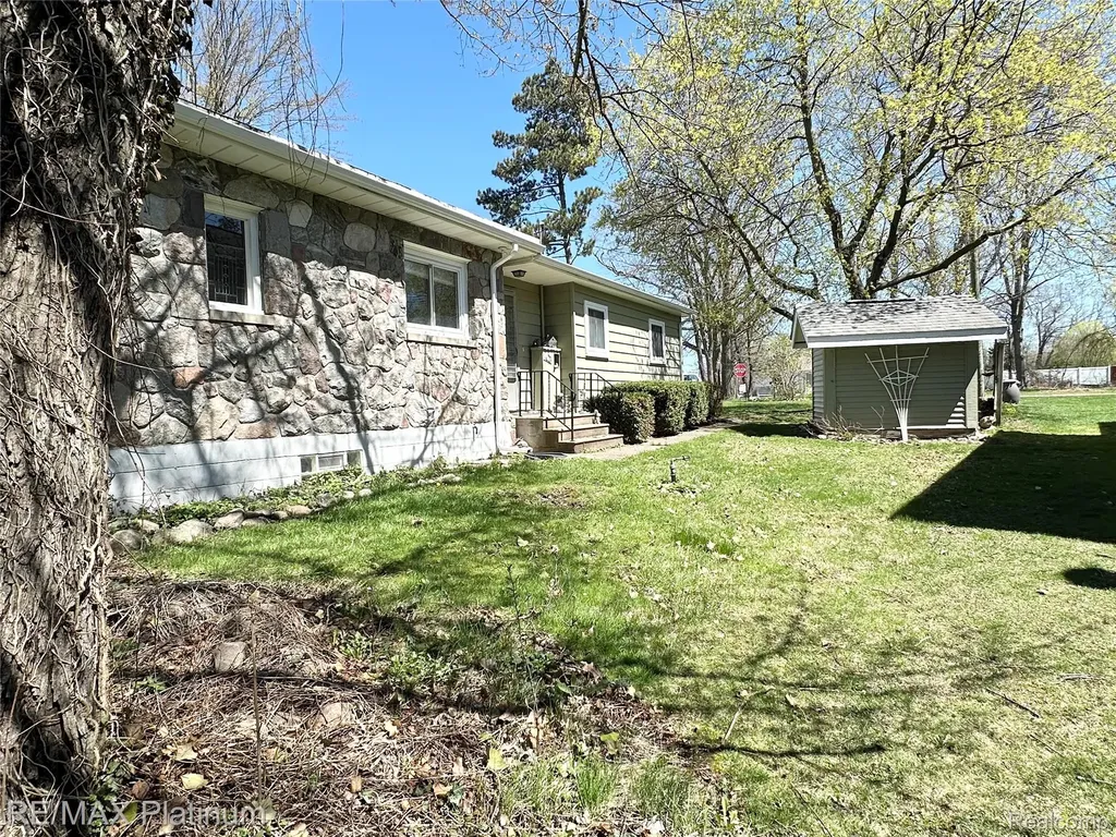 7043 Big Trail Road Rose Township MI 48442