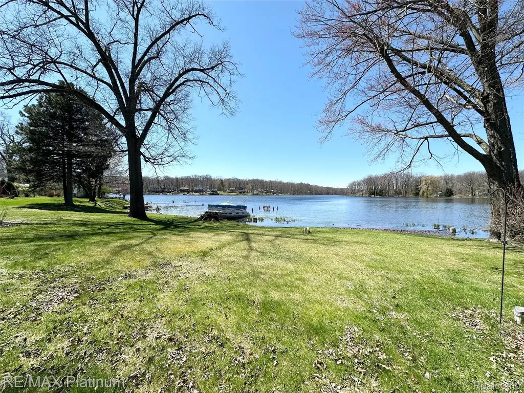 7043 Big Trail Road Rose Township MI 48442