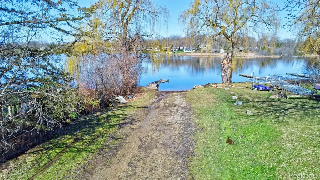 0 Steadfield Commerce Charter Township MI 48382