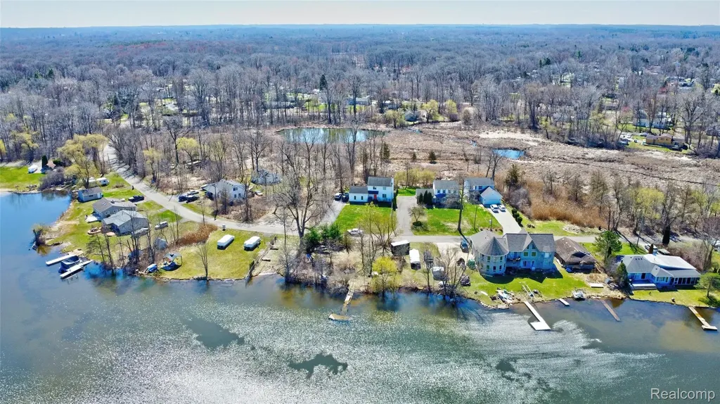 0 Steadfield Commerce Charter Township MI 48382