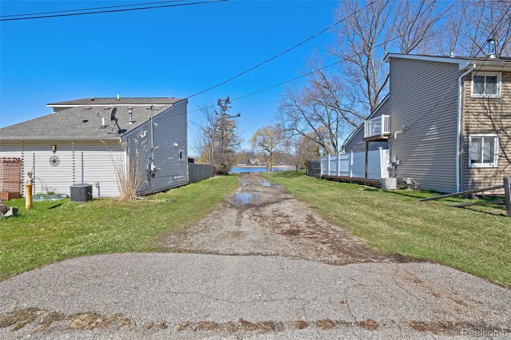 0 Steadfield Commerce Charter Township MI 48382