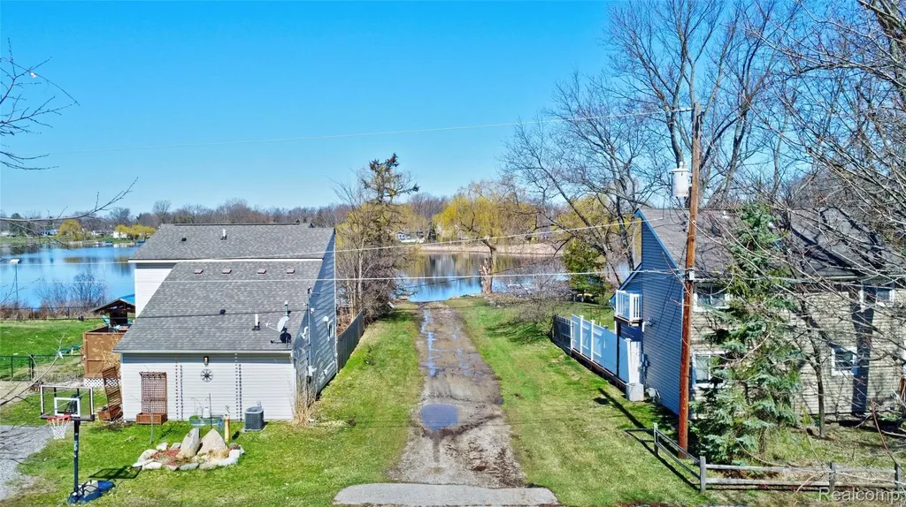 0 Steadfield Commerce Charter Township MI 48382