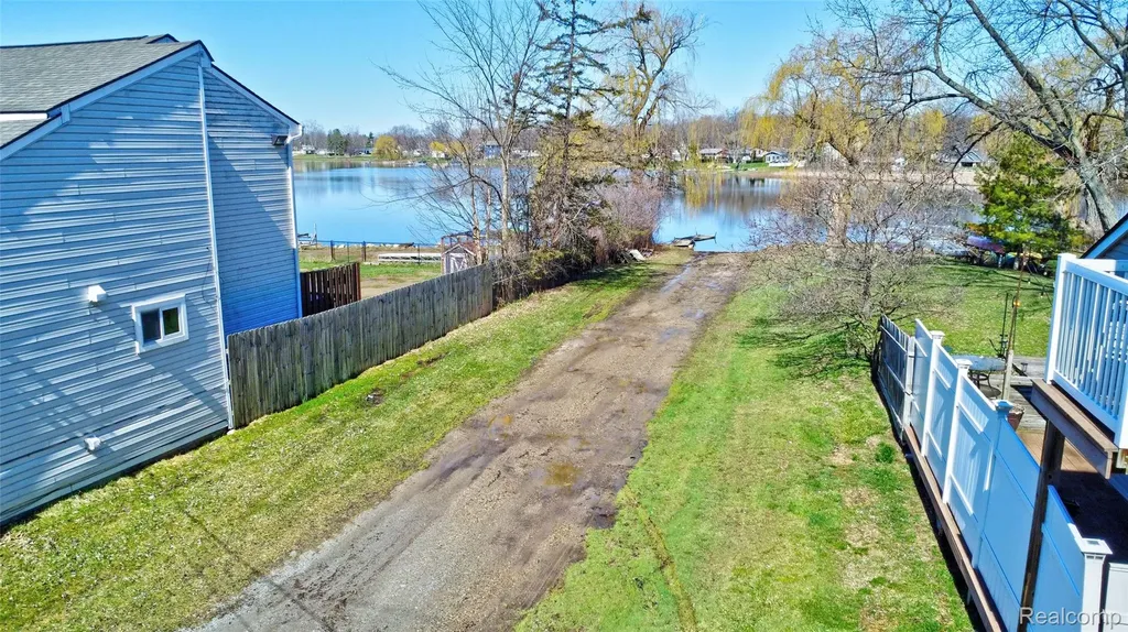 0 Steadfield Commerce Charter Township MI 48382