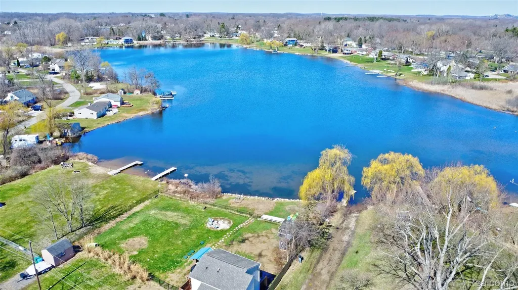 0 Steadfield Commerce Charter Township MI 48382