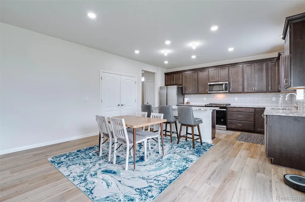 4568 Paradise Parkway Milford Charter Township MI 48381