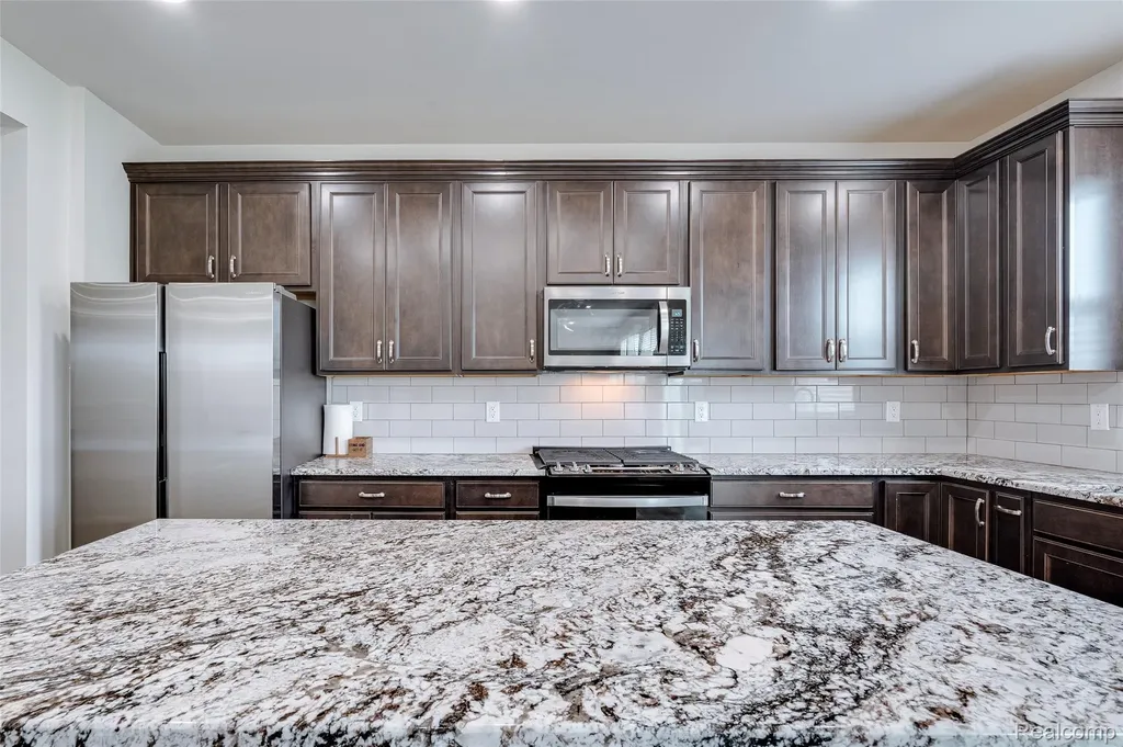 4568 Paradise Parkway Milford Charter Township MI 48381