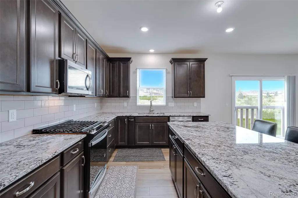 4568 Paradise Parkway Milford Charter Township MI 48381