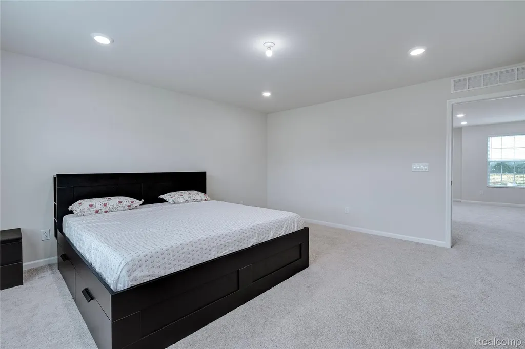 4568 Paradise Parkway Milford Charter Township MI 48381